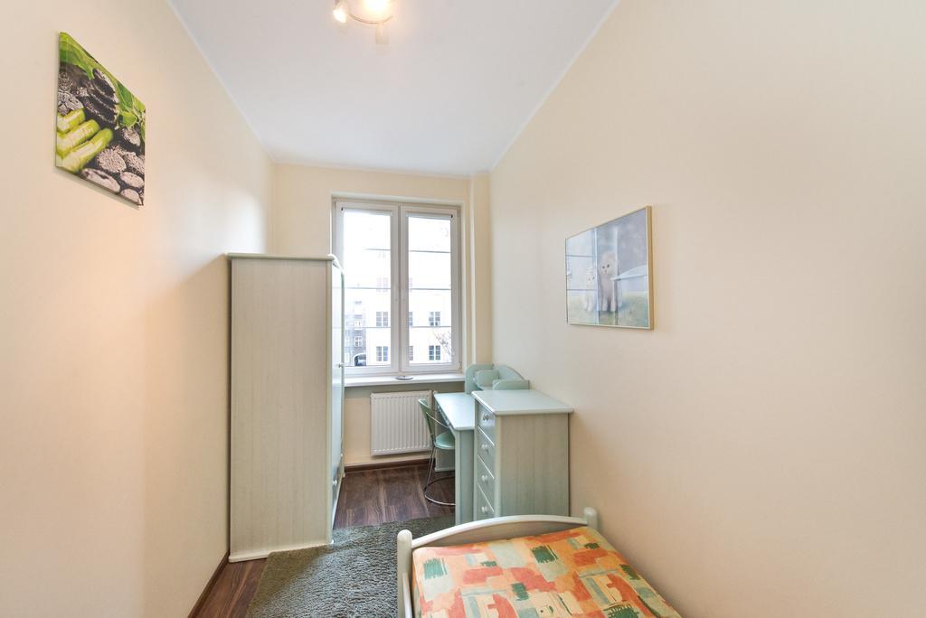 Gdanskie Apartamenty - Apartamenty - Dluga Z Widokiem Na Ratusz I Nad Motlawa Стая снимка