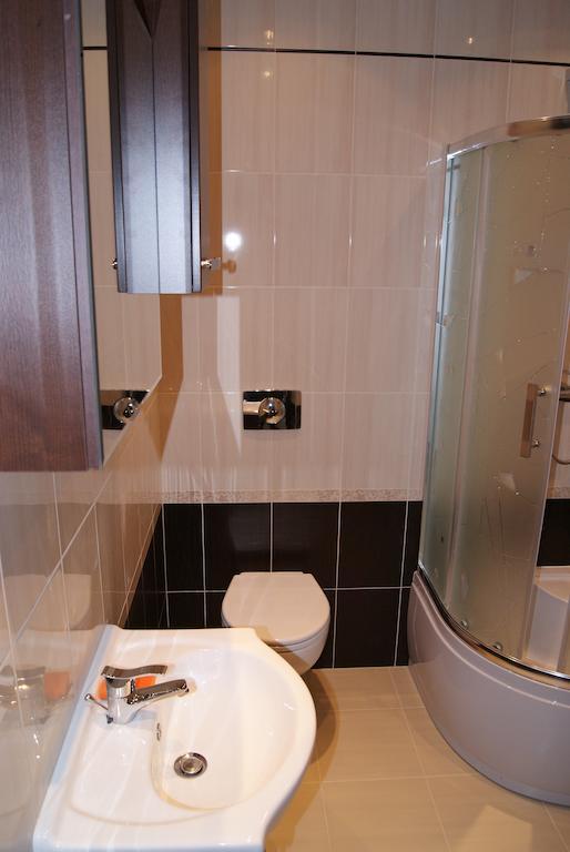 Gdanskie Apartamenty - Apartamenty - Dluga Z Widokiem Na Ratusz I Nad Motlawa Стая снимка